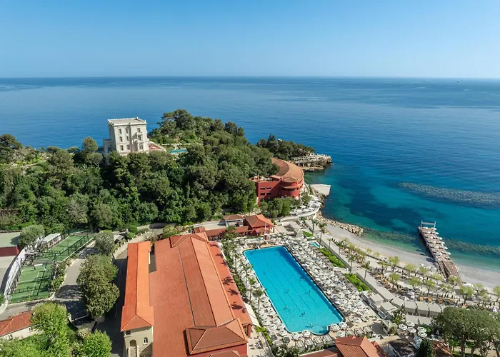 Monte-Carlo Beach