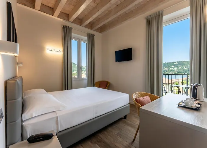 Hotel Quarcino Como