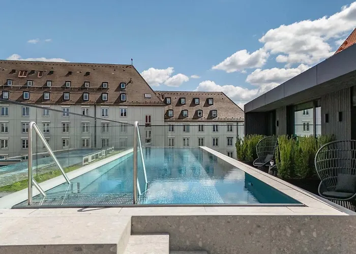 Hotel Maximilian’s
