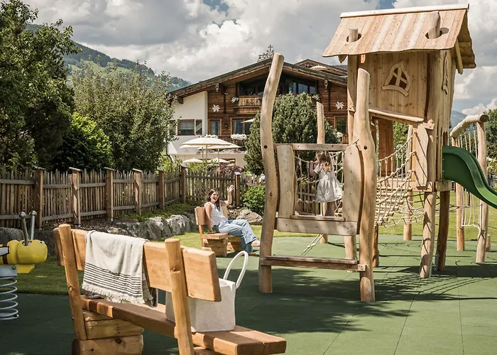 Aparthotel Stacherhof Fügen