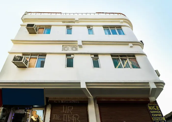Hotel O Moon Tara