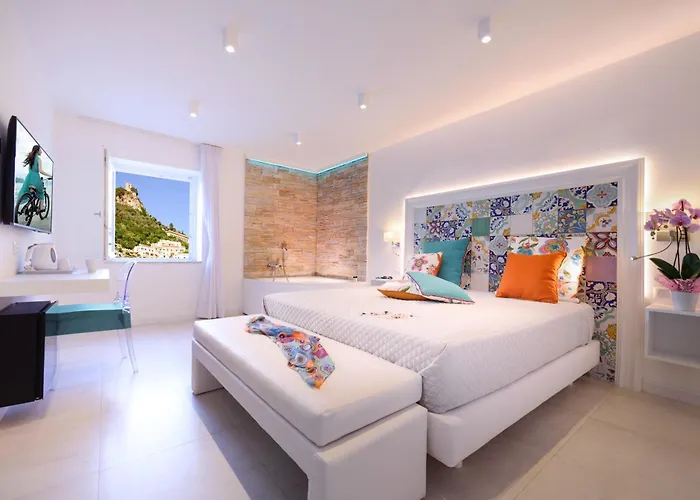 Amalfi Suite Boutique Hotel