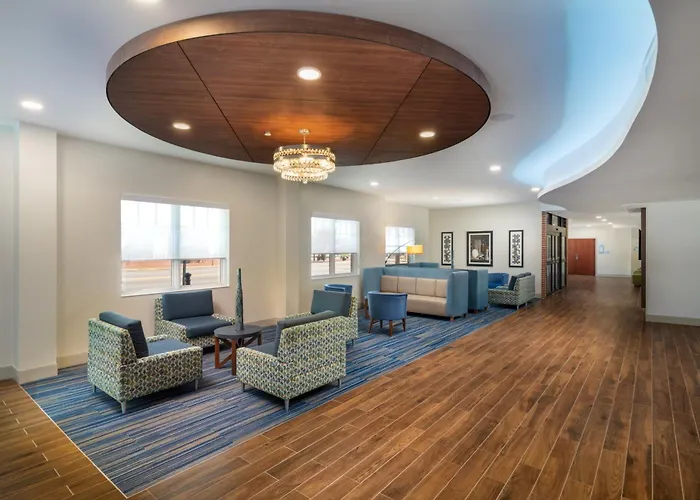 Holiday Inn Express & Suites - Dahlonega - University Area By Ihg