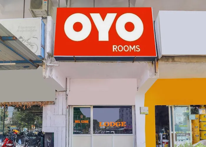 Hotel O Lahari Luxorious Rooms