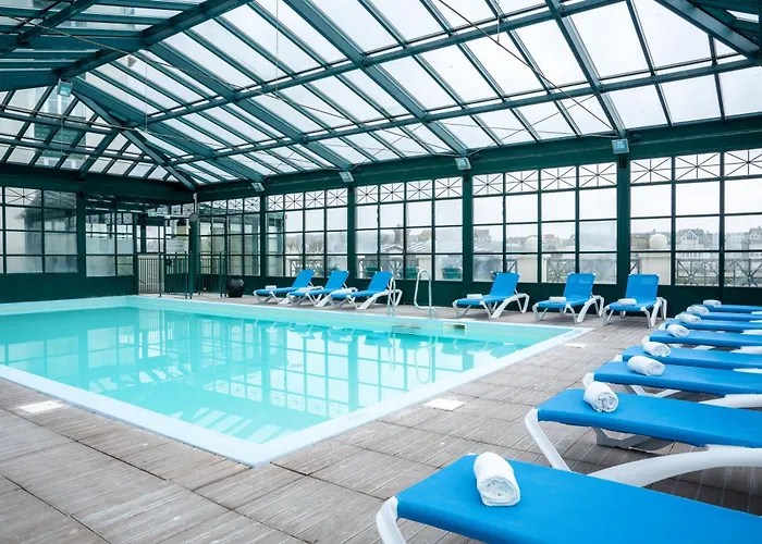 SOWELL HOTELS Le Beach Trouville-sur-Mer