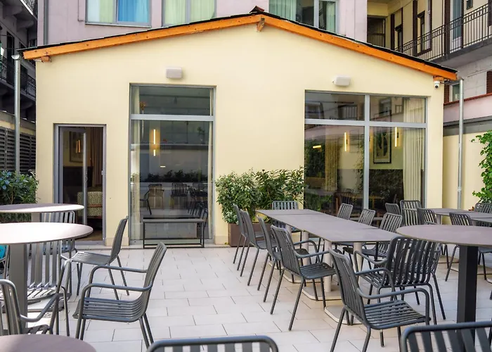 Honest Budapest By Chic & Basic