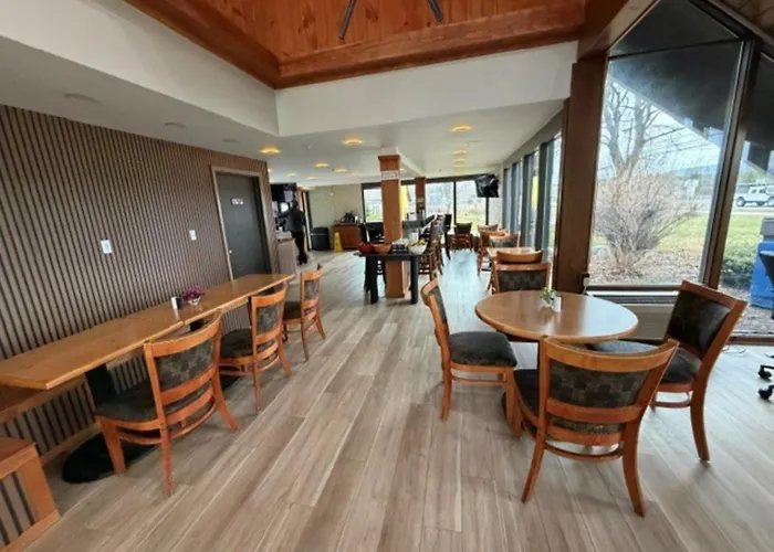 Days Inn By Wyndham Rutland/Killington Area