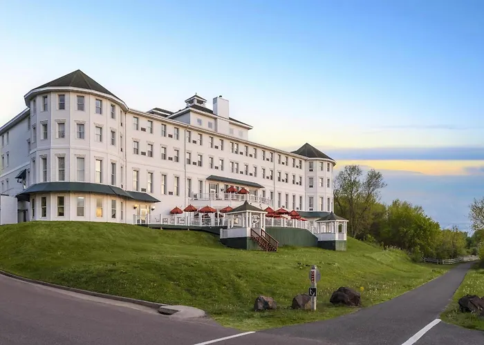 Hotel Chequamegon, BW Signature Collection Ashland
