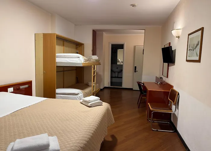 New Alexander Hotel