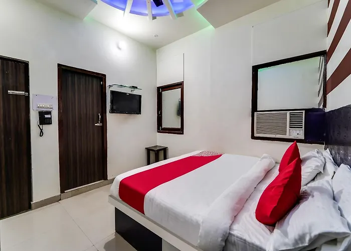 Super Hotel O By Oyo Landlord