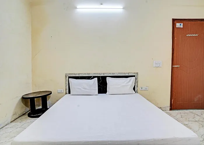 Hotel O Bhavya Guest House