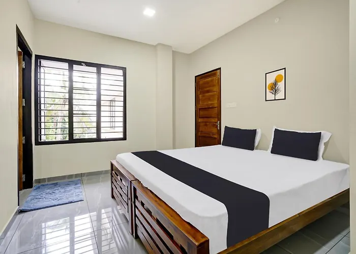 Hotel O Souparnika Residency