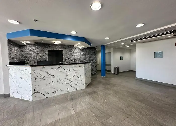 Super 8 By Wyndham Fargo Airport