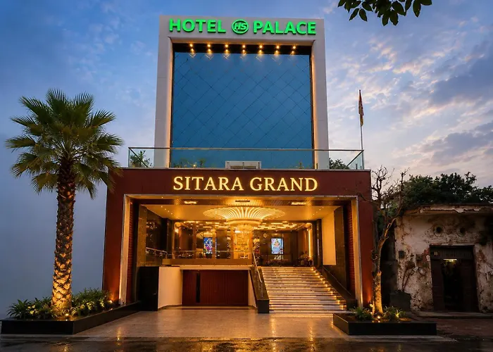 Premium Sitara Grand, Near Har Ke Pauri, Haridwar #Parking #Gamingzone #Conference Hall #Open Terrace