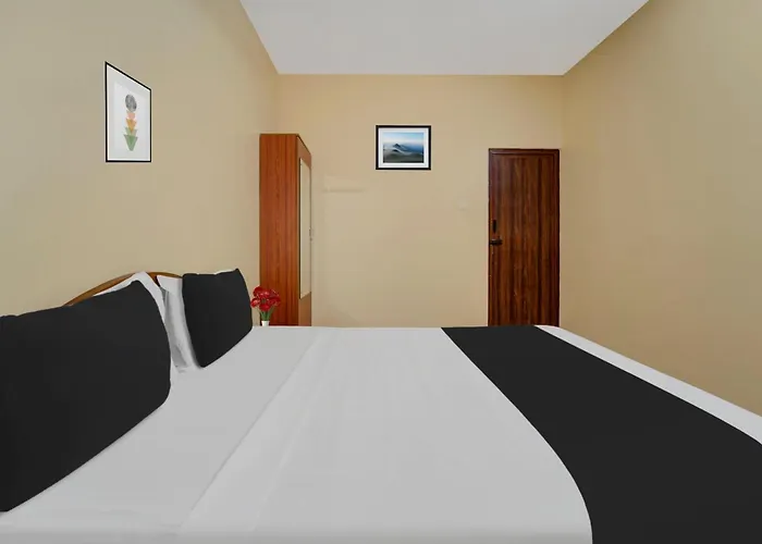 Super Hotel O Chinnamuthu Main Street