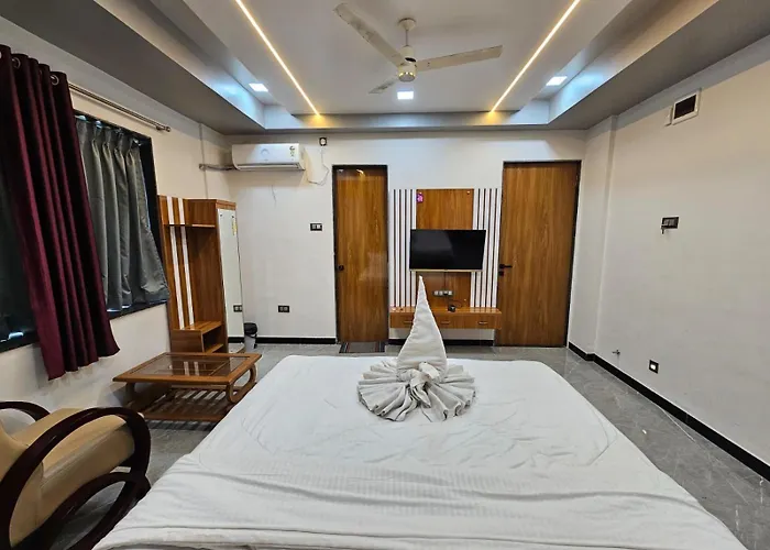Hotel Pooja Inn Pandharpur