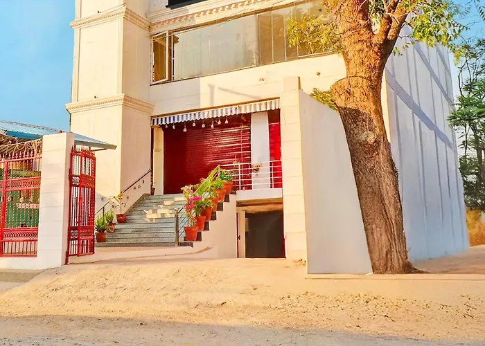 Townhouse Patel Nagar Near Saharanpur Chowk Dehradun Formerly Calista Square