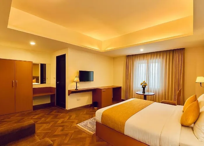 Staynest Continental Gangtok - 100 Meter From Ridge Park