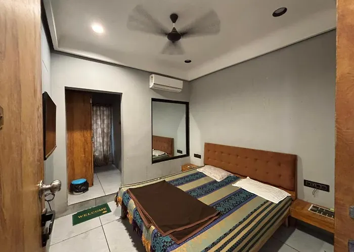 Shree Hariraj Guest House