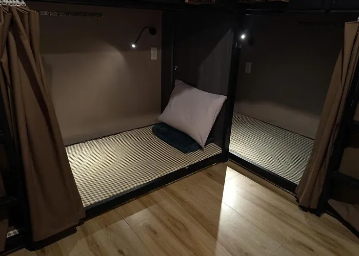 Tzone'S Hostel - Quiet Place