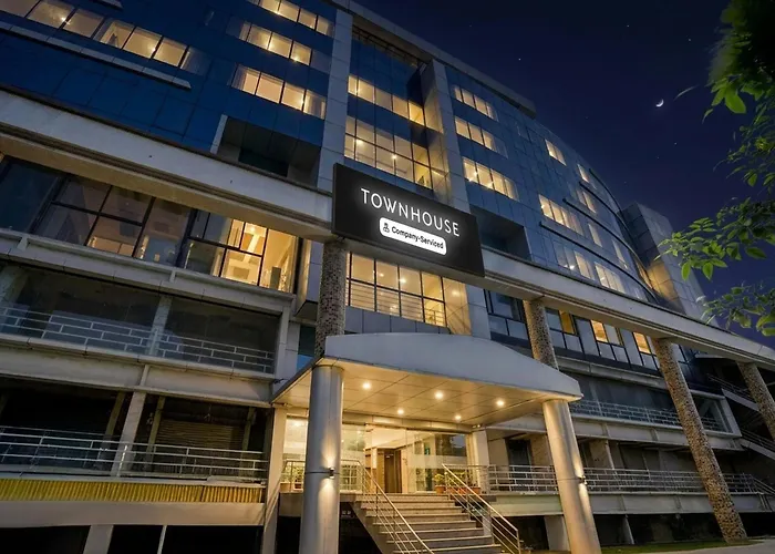 Super Townhouse Bharuch Near Railway Station Formerly Hotel Kohinoor