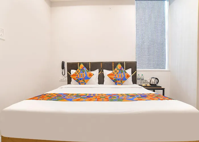 Hotel Trivana, Mahalaxmi Nagar