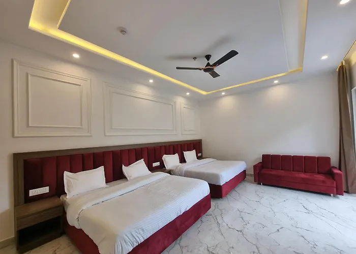 Hotel Luxe Vista Dalhousie By Snow Crest