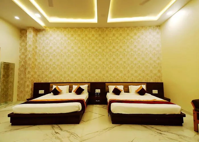 Amarvilas Hotel & Resort