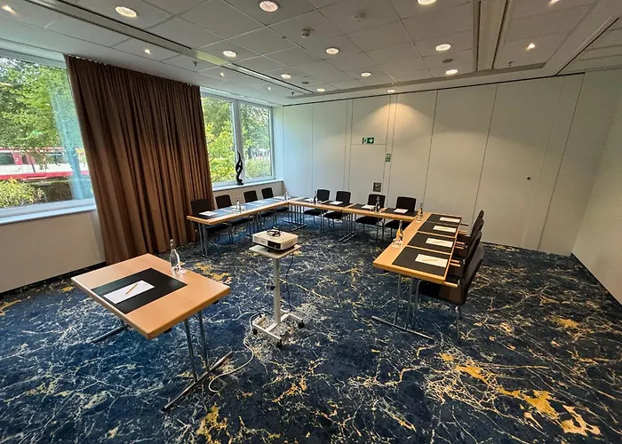 Voco Dusseldorf Seestern By Ihg