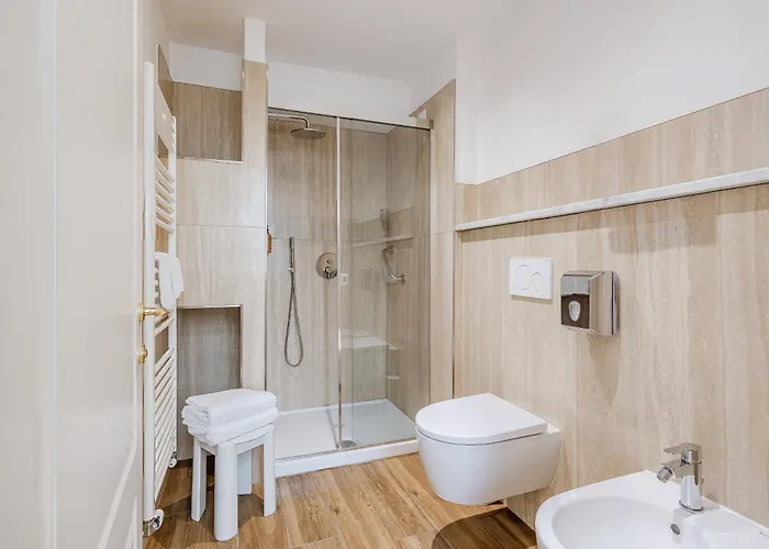 Hotel Roma E Rocca Cavour