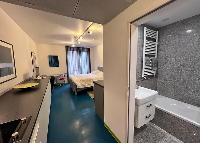 Domus Hotel