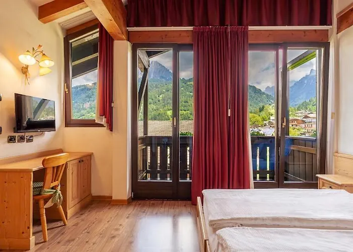 Hotel Castel Pietra Fiera Di Primiero