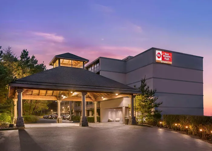 Best Western Plus Agate Beach Inn