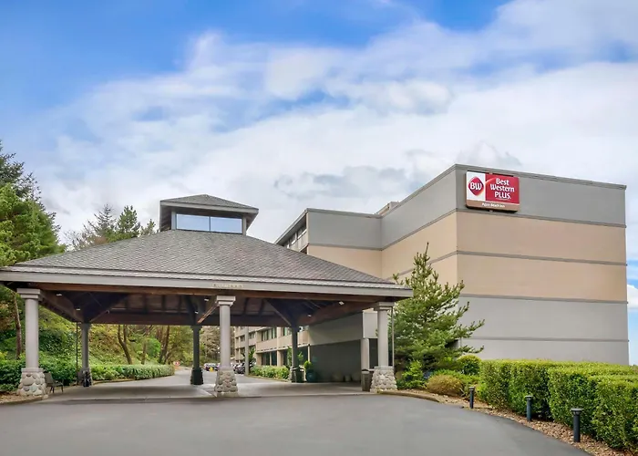 Best Western Plus Agate Beach Inn