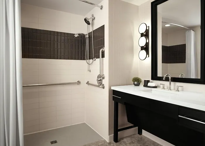 Loews Chicago Hotel