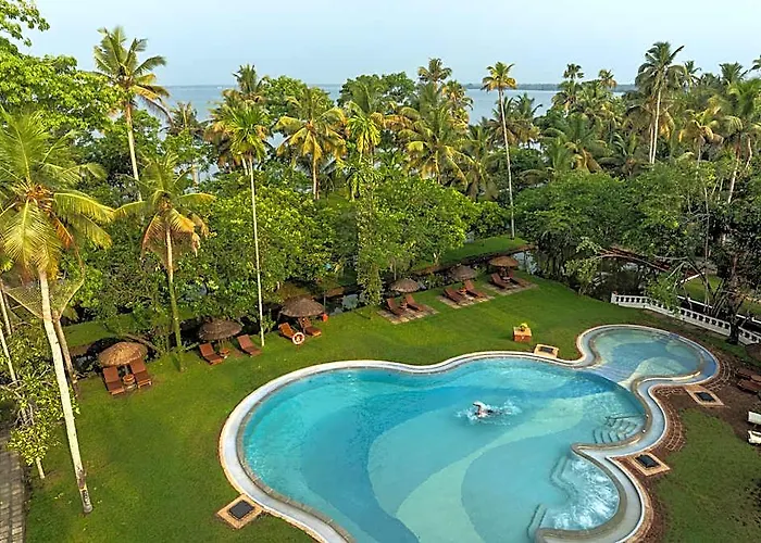 Coconut Lagoon Kumarakom- A Cgh Earth Experience