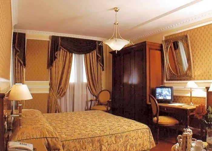 Hotel Champagne Garden Roma