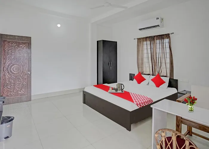Hotel O Rabi Niwas