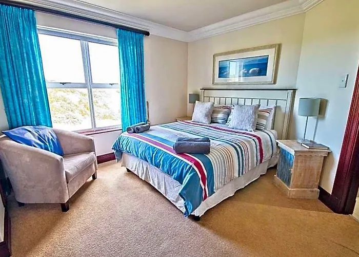 Milkwood Beachfront Accommodation 218, J'Bay