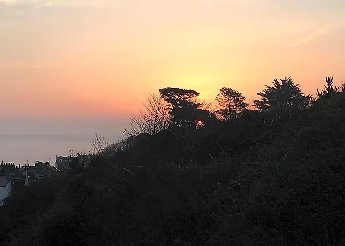 Uno St Ives