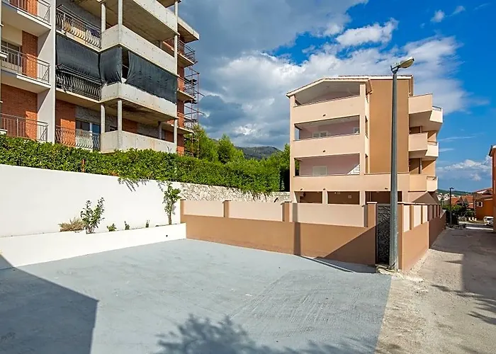 Apartments Villa Kolar