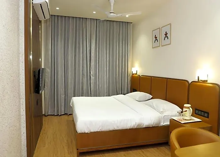 Hotel Four Season