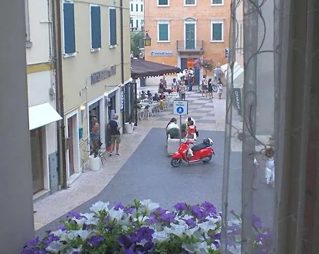 Ca' Ottocento Bed and Breakfast Lazise