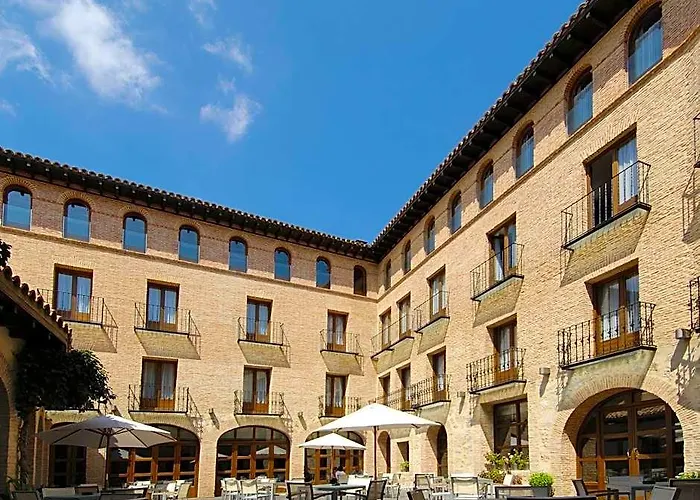 Hotel Cienbalcones Daroca