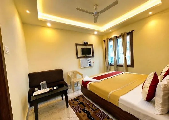 Goroomgo Sai Sandpiper: Beachfront Retreat Near Puri Temple