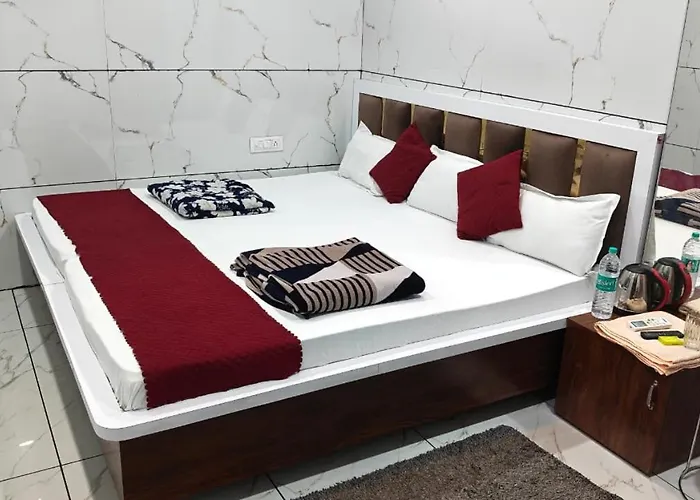 Hotel Divya Darshan