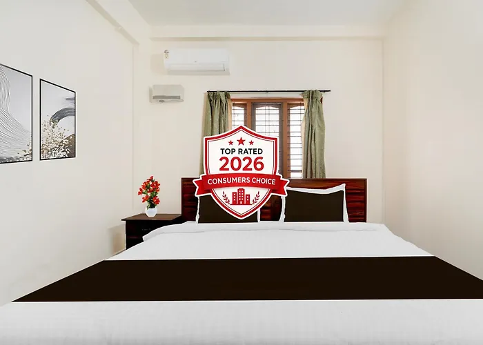 Hotel O Pathanamthitta Near Mahatma Gandhi Statue