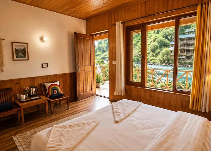 The Riverside Boutique Inn - Tirthan Valley