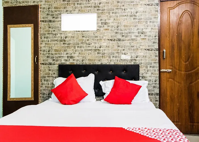 Hotel O Mayura Inn