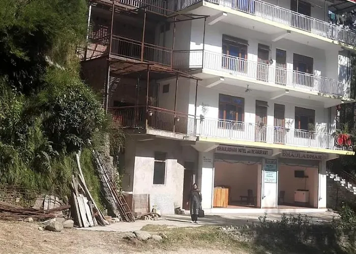 Dholadhar Hotel & Restaurant